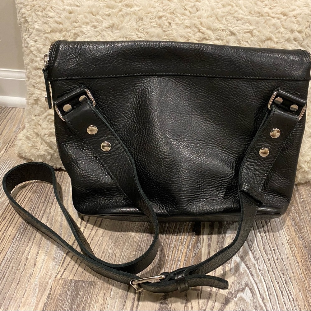 Lumi Leather Theodore Messenger Bag - Picture 4 of 5